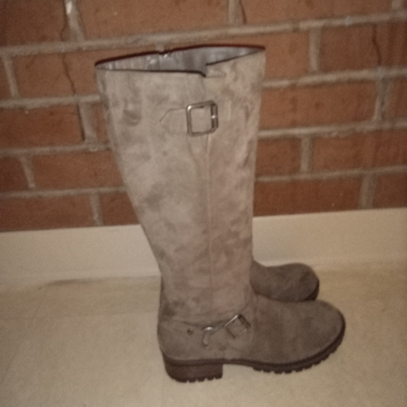 Kenneth Cole - Picture 2 of 7